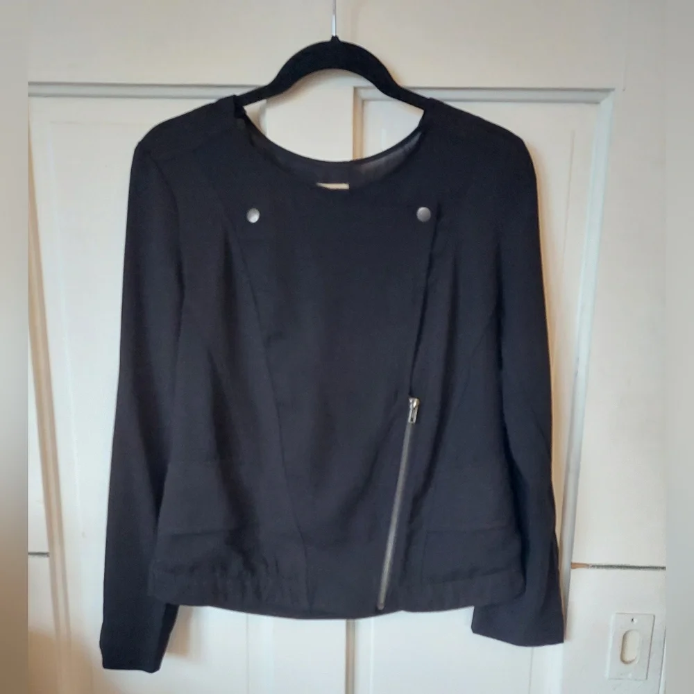 Lightweight Jacket - Picture 4 of 6